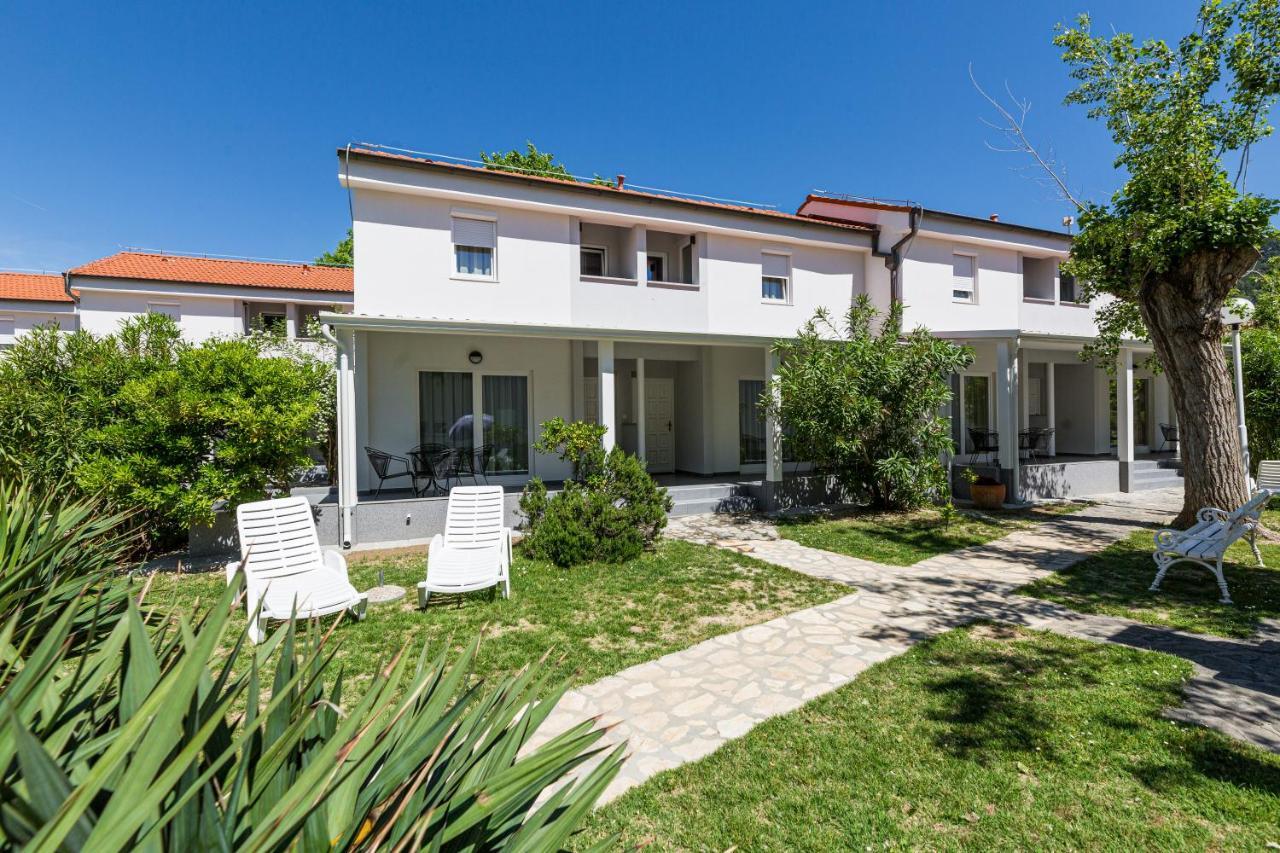 Villas Corinthia Baska  Exterior photo